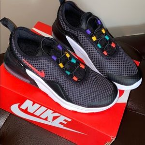 New Nike tennis shoes